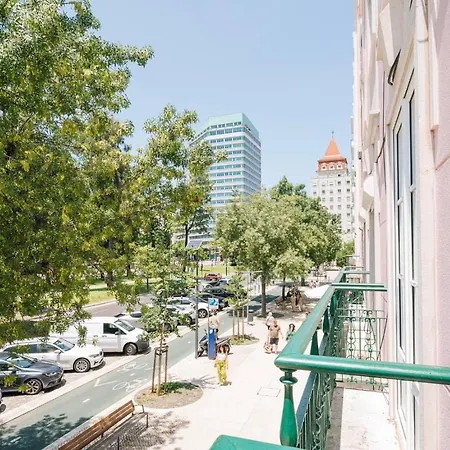 Lansac - 3 Bedrooms And Office In Arroios * Лісабон